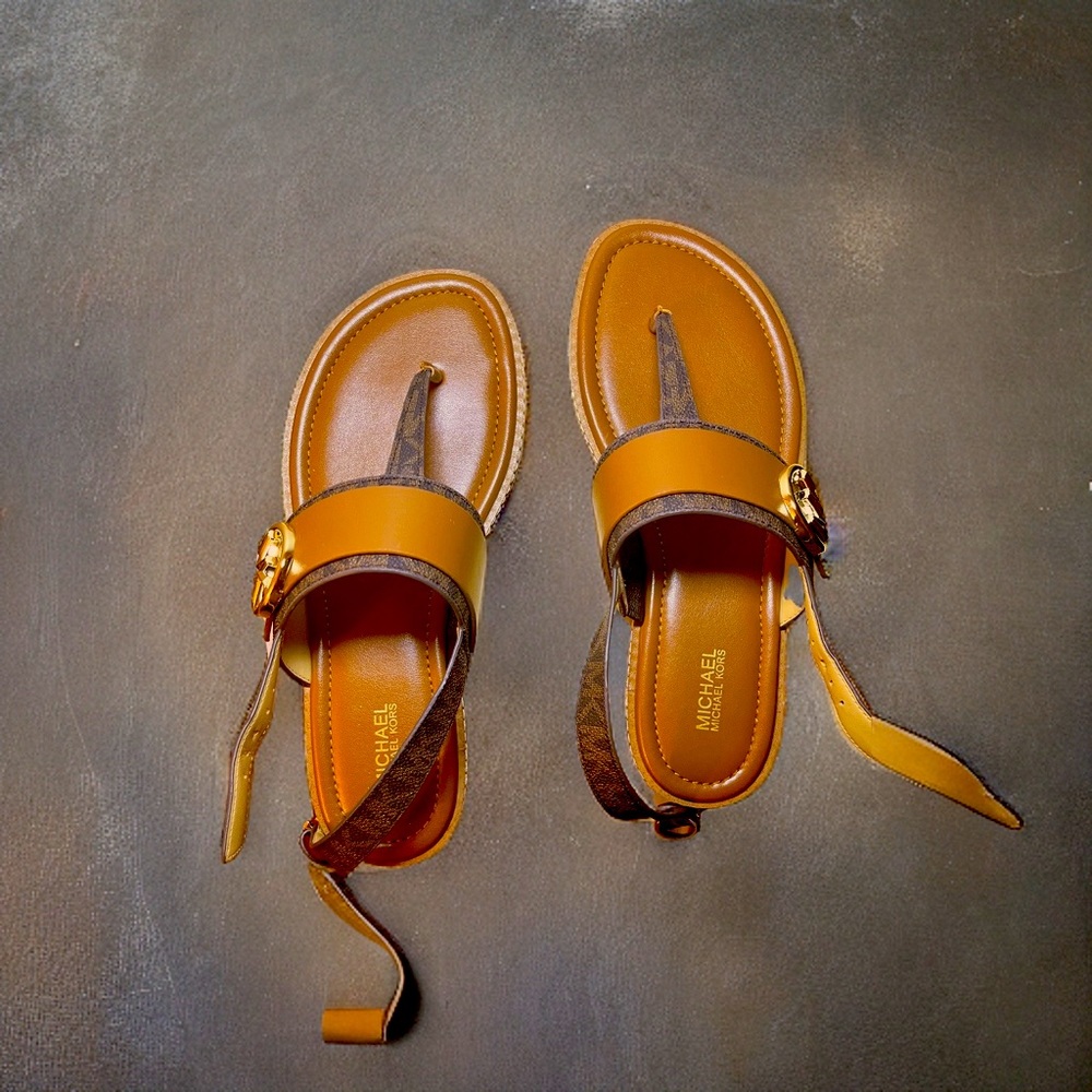 Michael Kors sandal US size 7.5 nwt